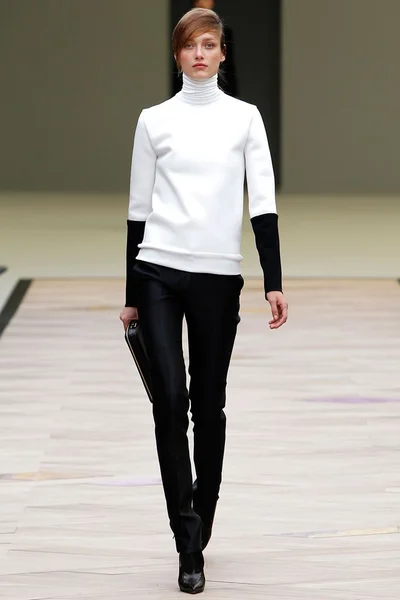 Look 26